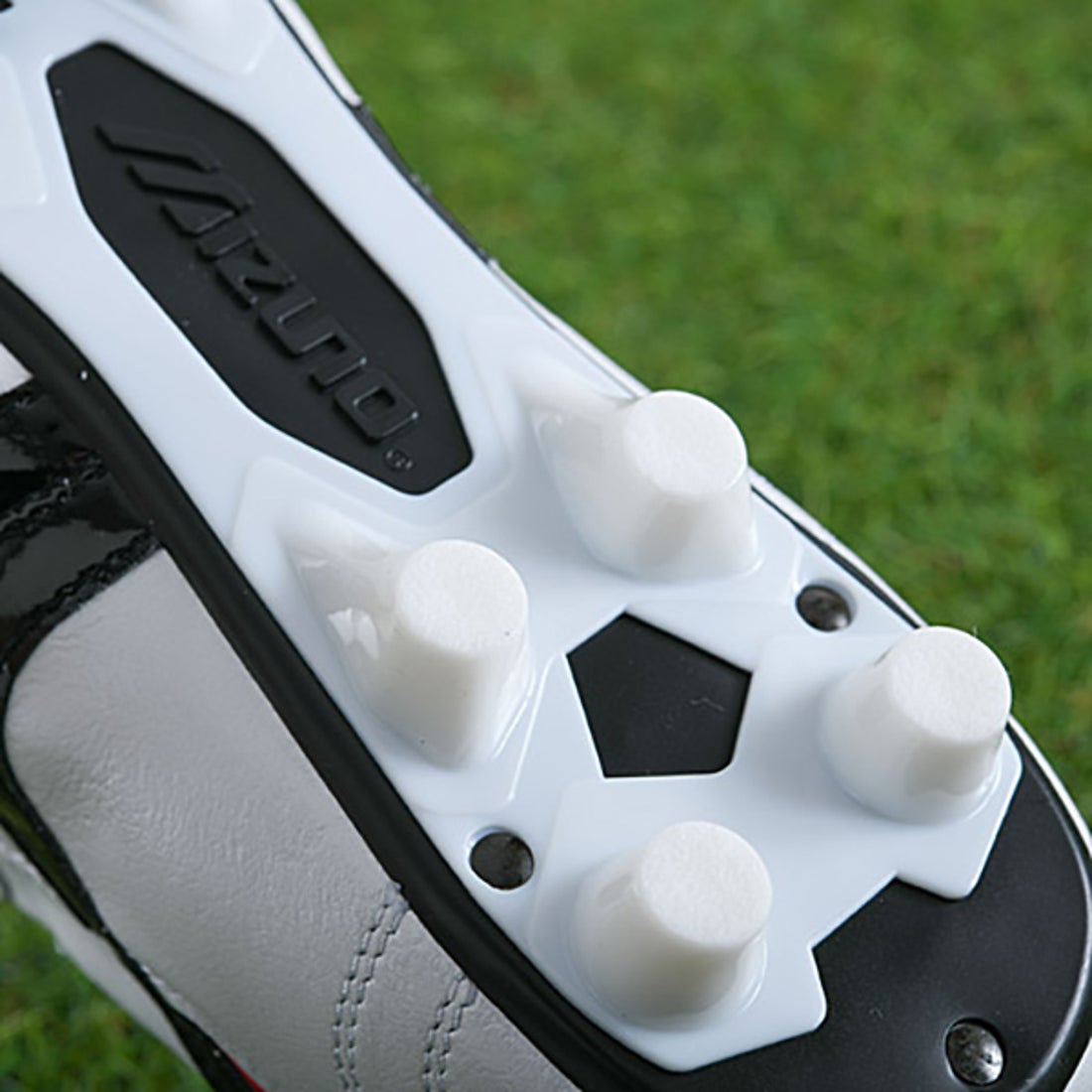 MIZUNO ミズノ モレリア II JAPAN ショートタン/クロスステッチ