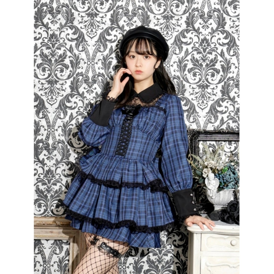 ノエミー NOEMIE ティアードレースアップセットアップ （青