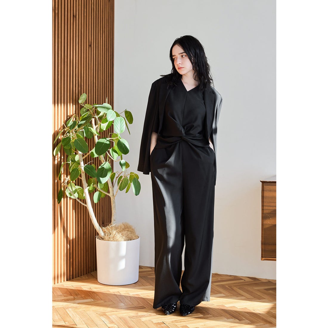 ニアナ niana プラクティカルショートジャケットセットアップ 2点