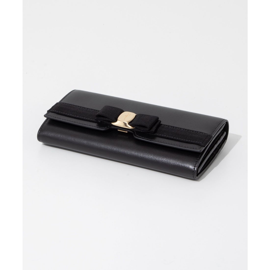 サルバトーレフェラガモ Salvatore Ferragamo 長財布 22E008