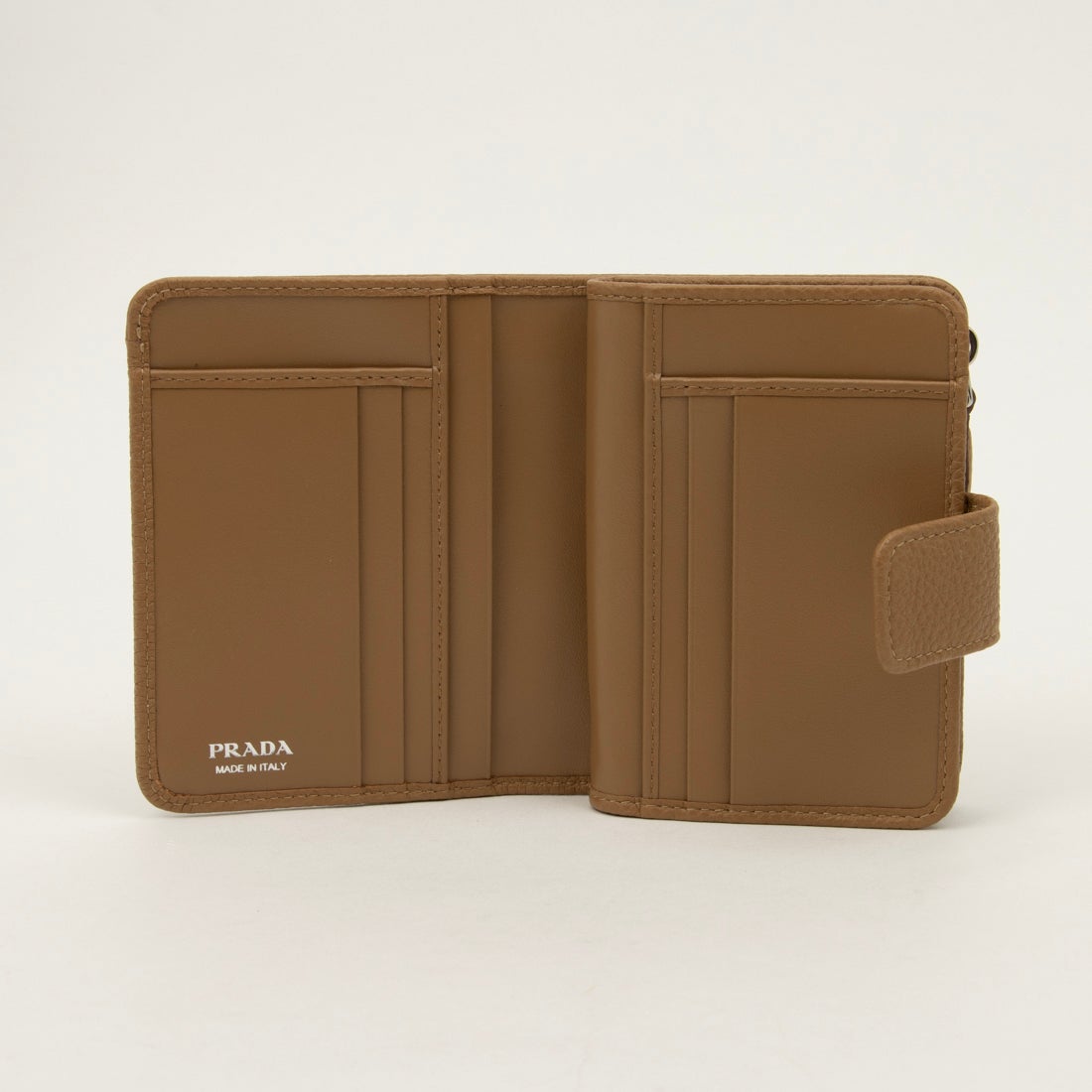 プラダ PRADA 財布 （ブラウン） - ファッション通販 MAGASEEK(マガシーク)