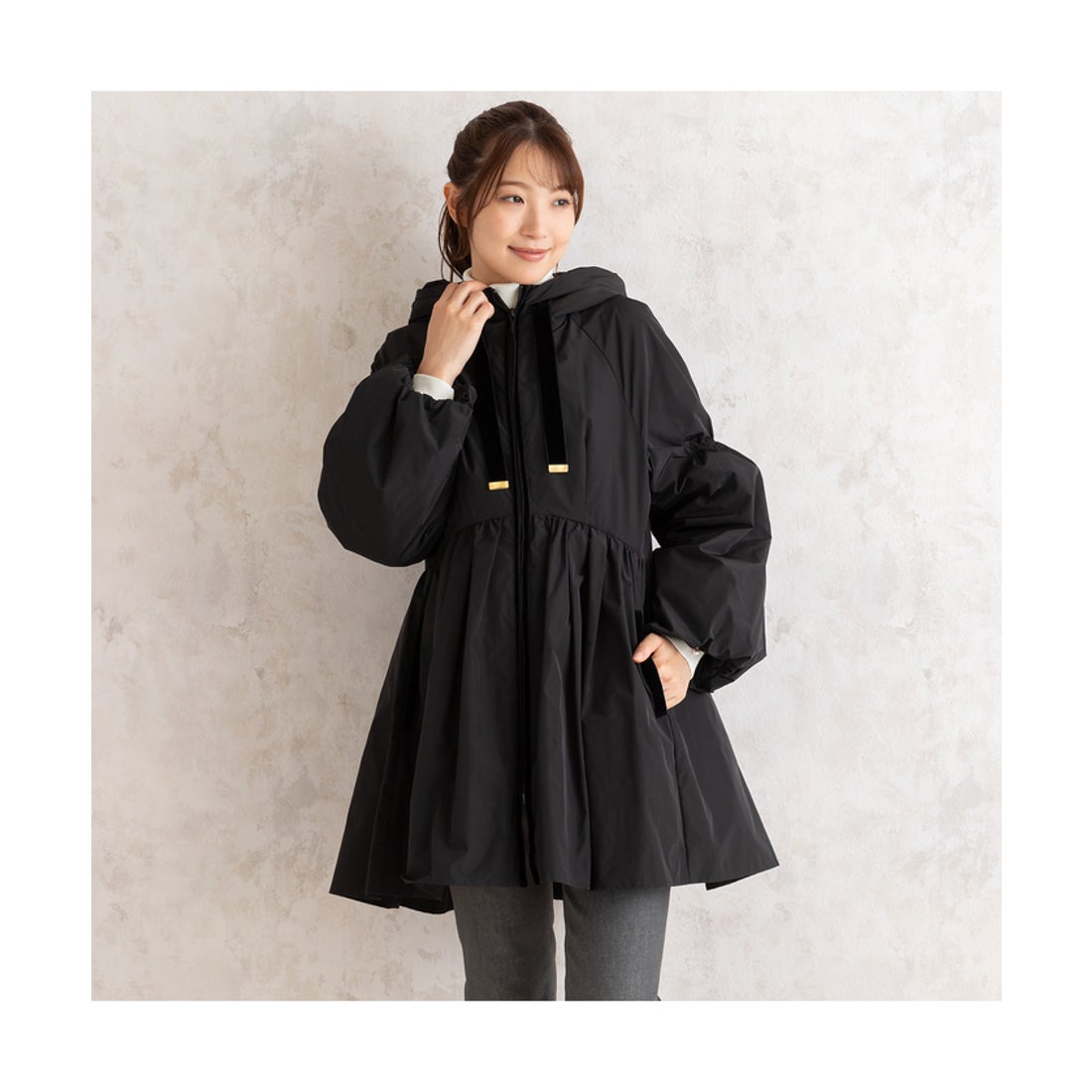 ローズティアラ RoseTiara フレアヘムダウンコート （ブラック