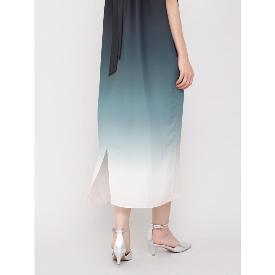 レジル resil バックタイグラデーションワンピース （ダークグリーン