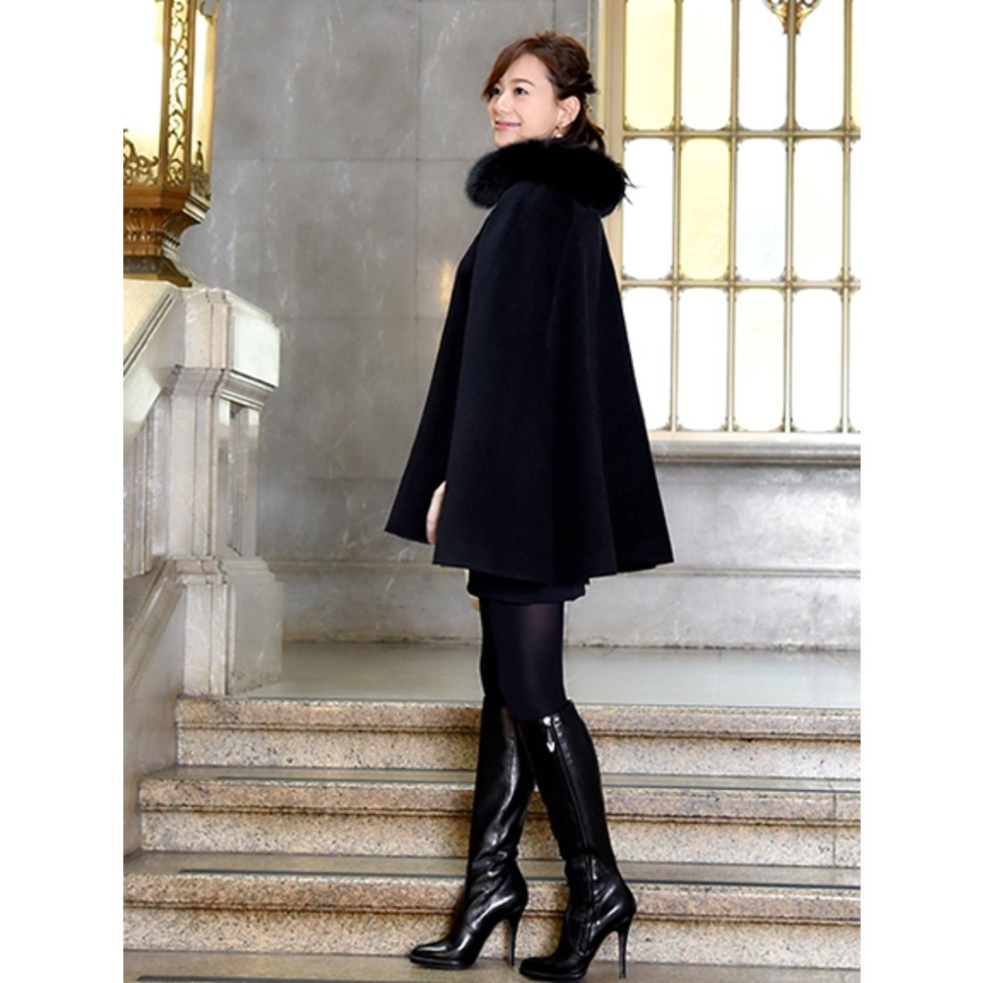 RUIRUE BOUTIQUE フォックスファー付きケープコート(7号～15号