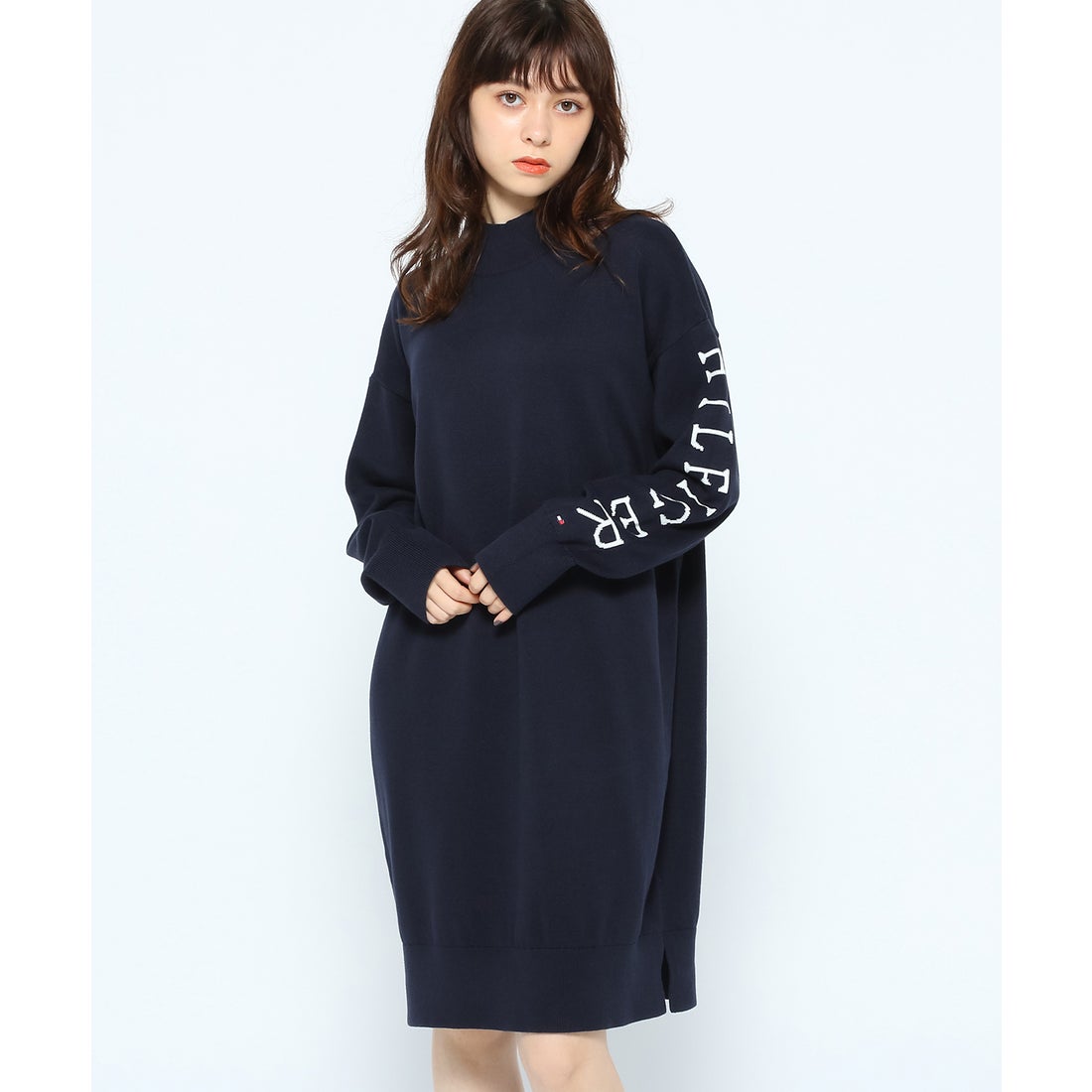 トミー ヒルフィガー TOMMY HILFIGER スリーブロゴモックネックニット