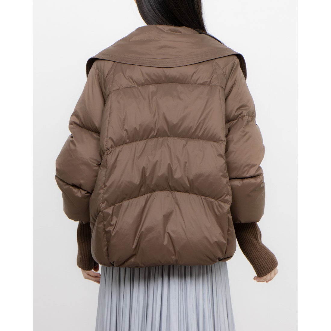 ベスジョーヤ VESGIOIA FOXトリム襟付ダウンジャケット （ブラウン