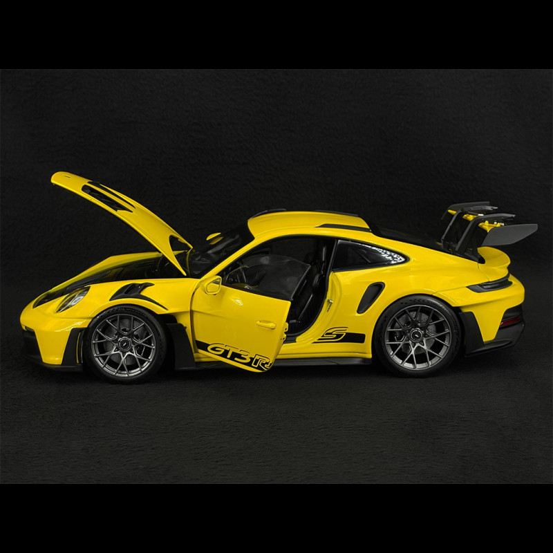 Porsche 911 GT3 RS Type 992 2023 Racing yellow 1/18 Norev