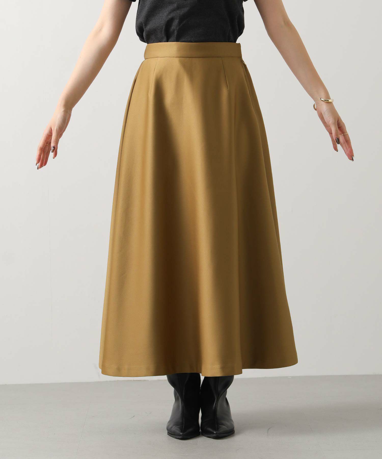 Gready Brilliants.LUサテンフレアスカート | SEKIMIKI Online