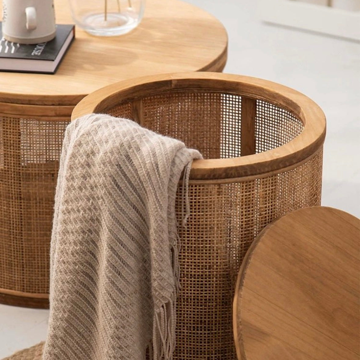 ラタン ラウンドサイドテーブル