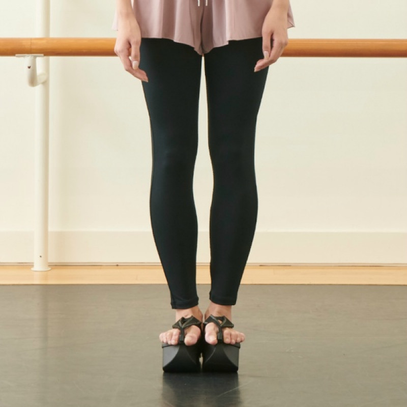 トレーニングサンダル・グーポ（ハイタイプ） 商品ページ | チャコット