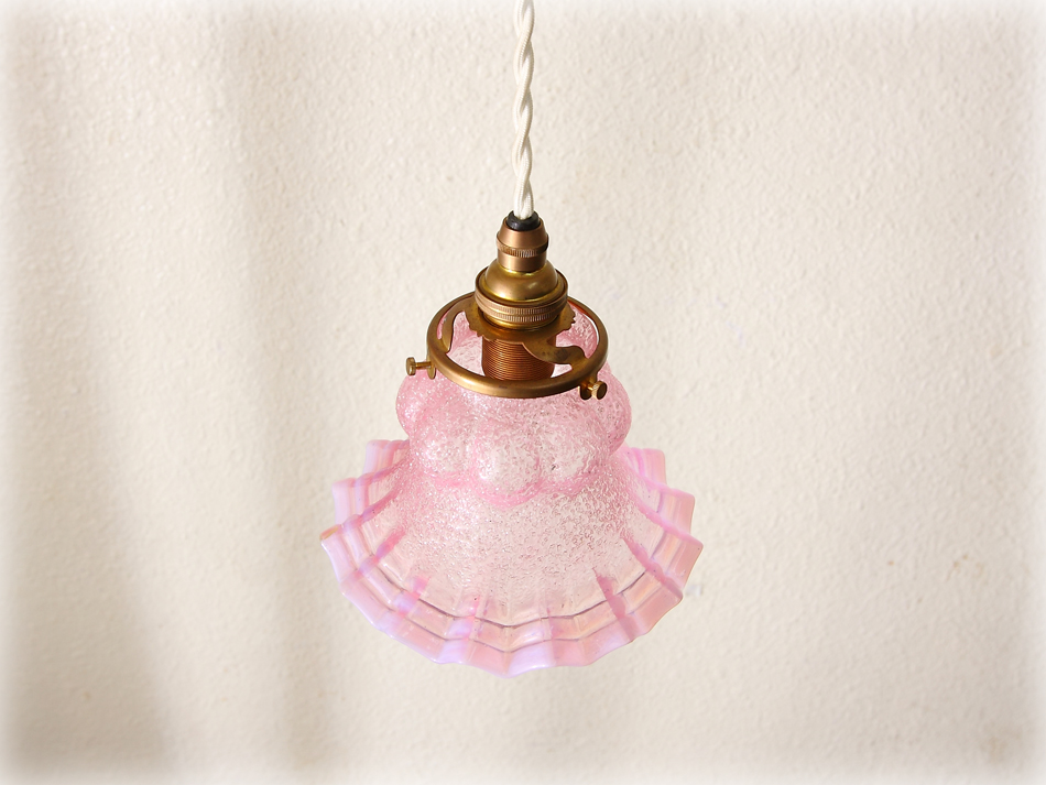 ピンクフレークガラス オパールセントフリルエッジ ランプシェード