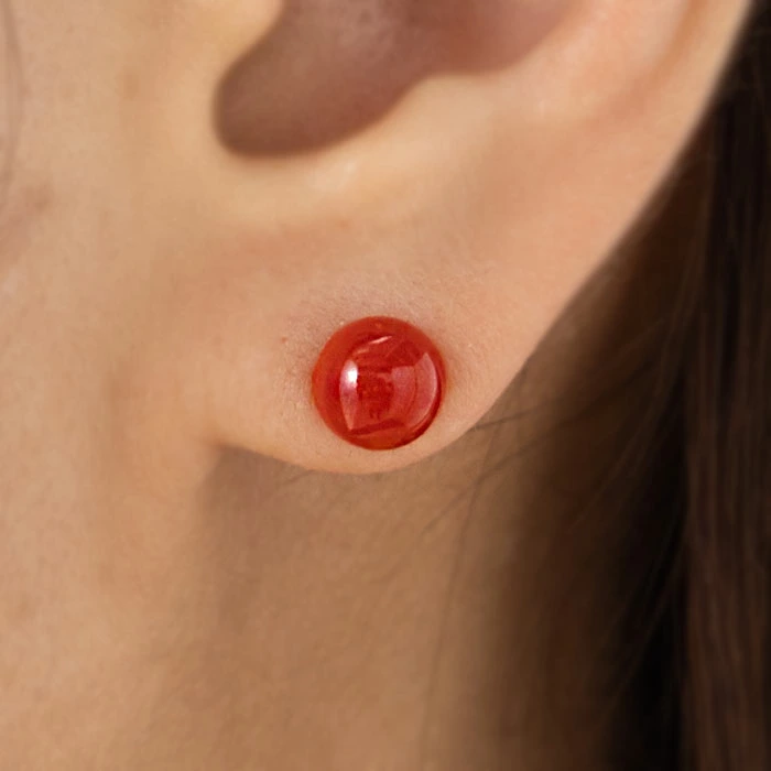 K18血赤珊瑚ピアス】☆土佐沖産 血赤サンゴ 6mm ラウンドカボション