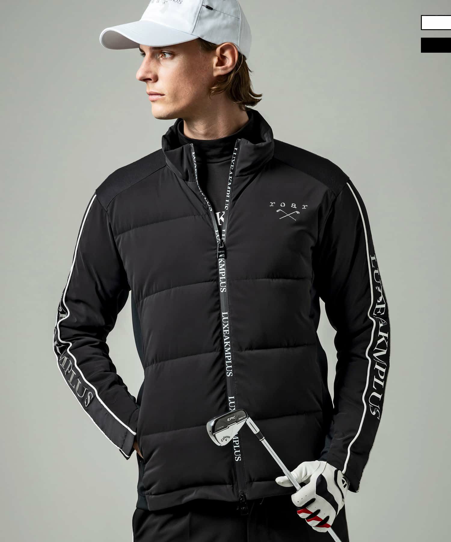 LUXEAKMPLUS×roar(リュクスエイケイエムプラス)ゴルフ スリーブロゴ