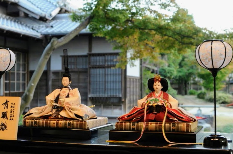 上品なお雛様の飾り方 | 人形の秀月 雛人形、五月人形、鎧・兜の製造卸元