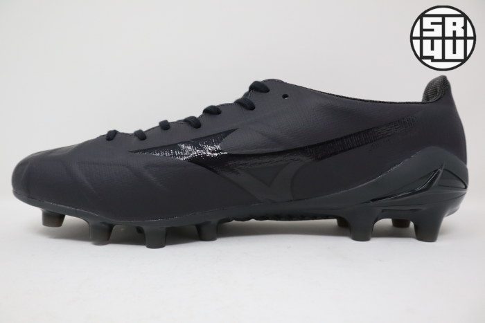 Mizuno Alpha II Japan LTD FG Innovation Pack Review - Soccer