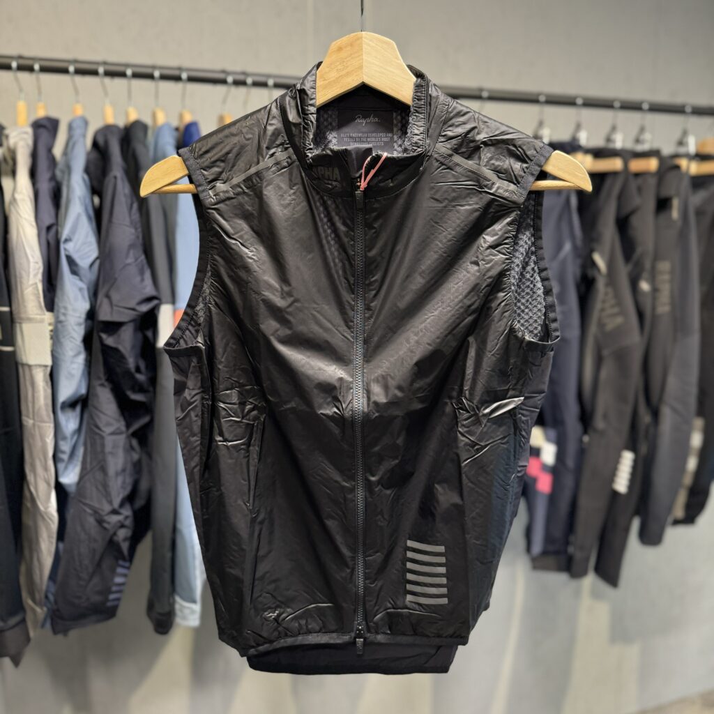 ラファ プロチーム インサレーテッド ジレ L メンズ メンズ プロチーム