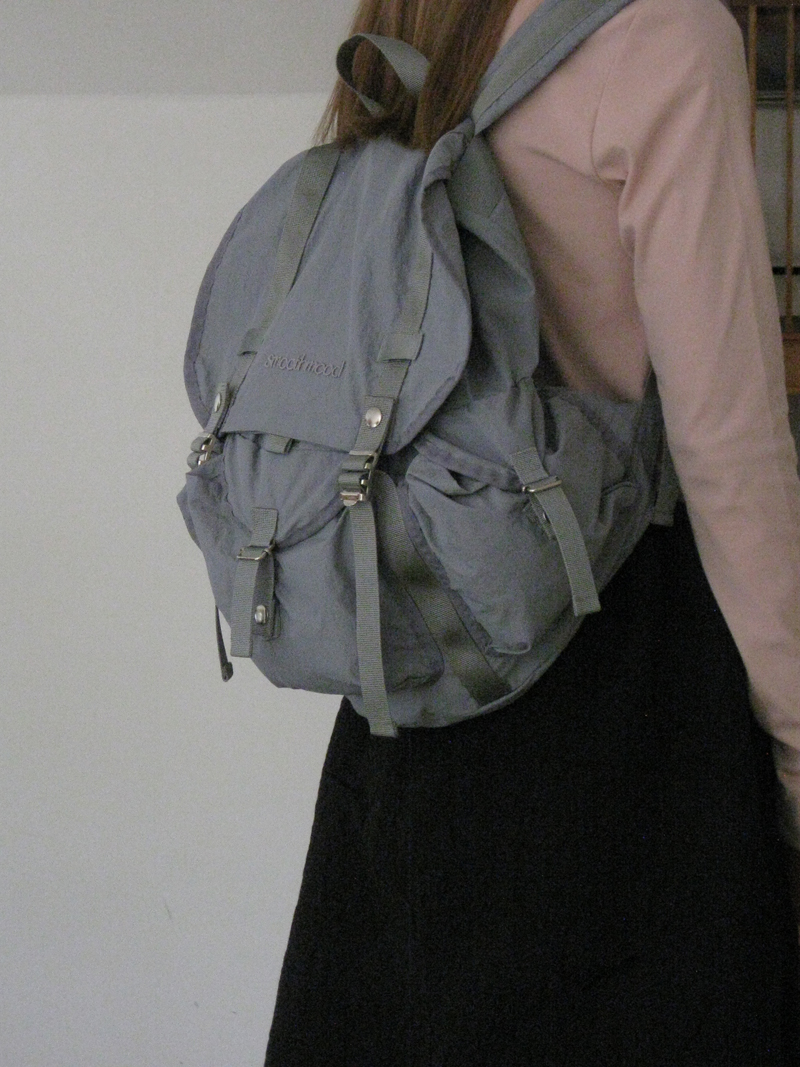 新品未使用 smoothmood Off Duty Backpack ブラウン Bags - Off Duty