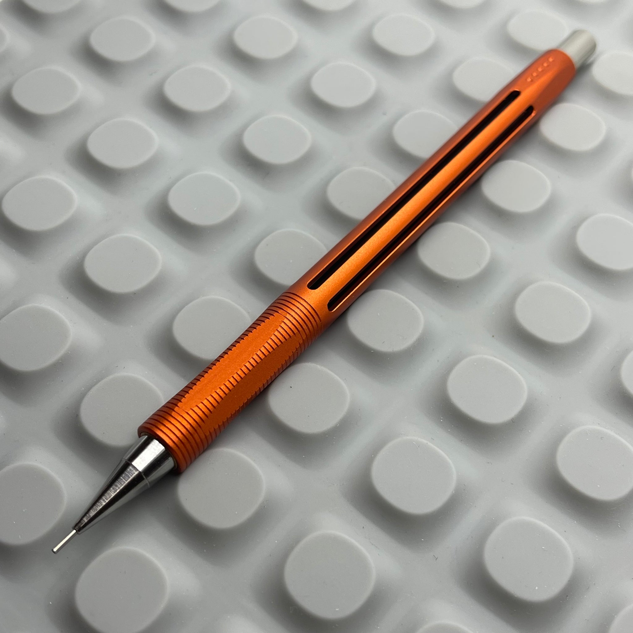 Spoke Pencil Model 5-1 Lava / 0.5mm (with Silicone Tip Guard