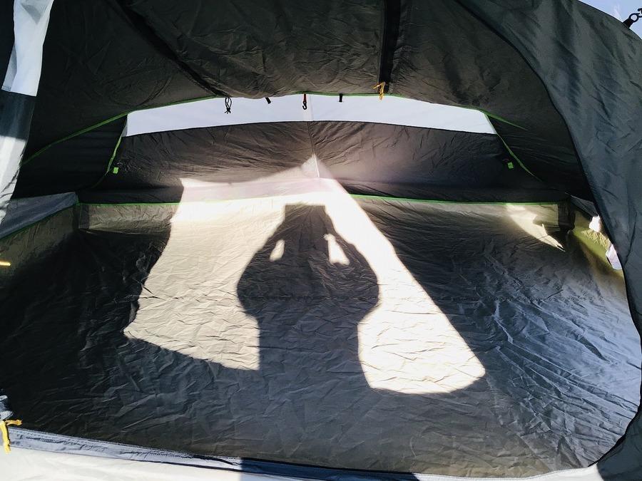 ポップアップテントなのに居住性抜群！Quechua(ケシュア)の2SECONDS