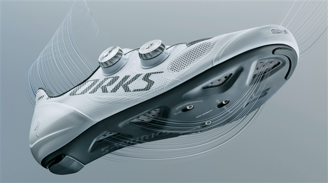 より涼しく、より速く S-Works Vent シューズデビュー