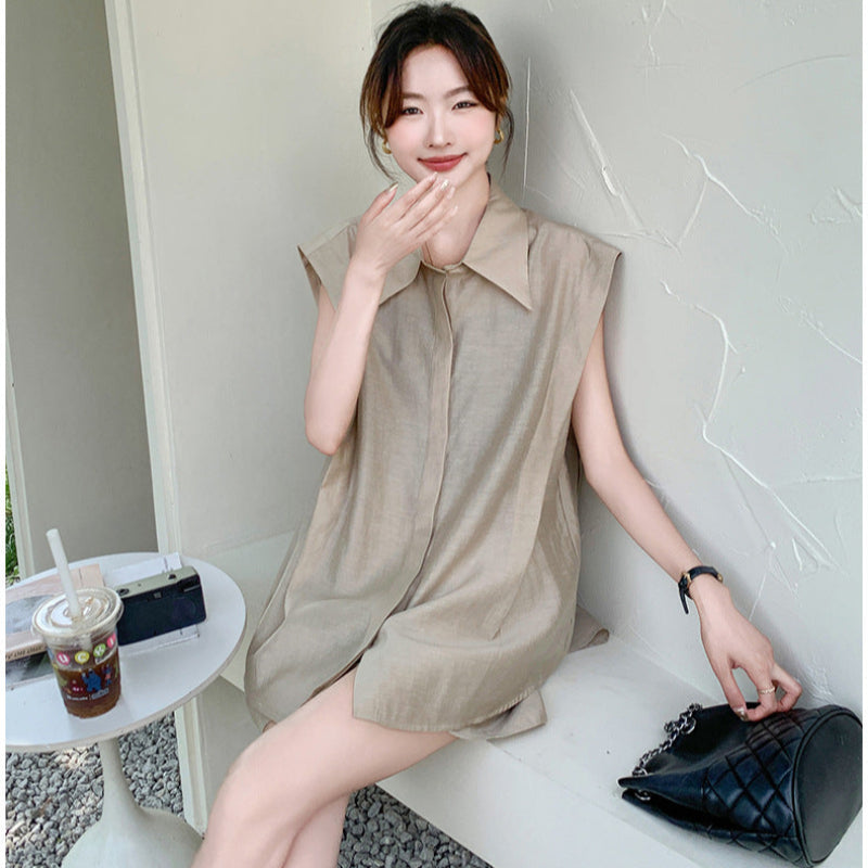 ノースリーブシャツ×ショートパンツセットアップ（カーキー）夏 コーデ