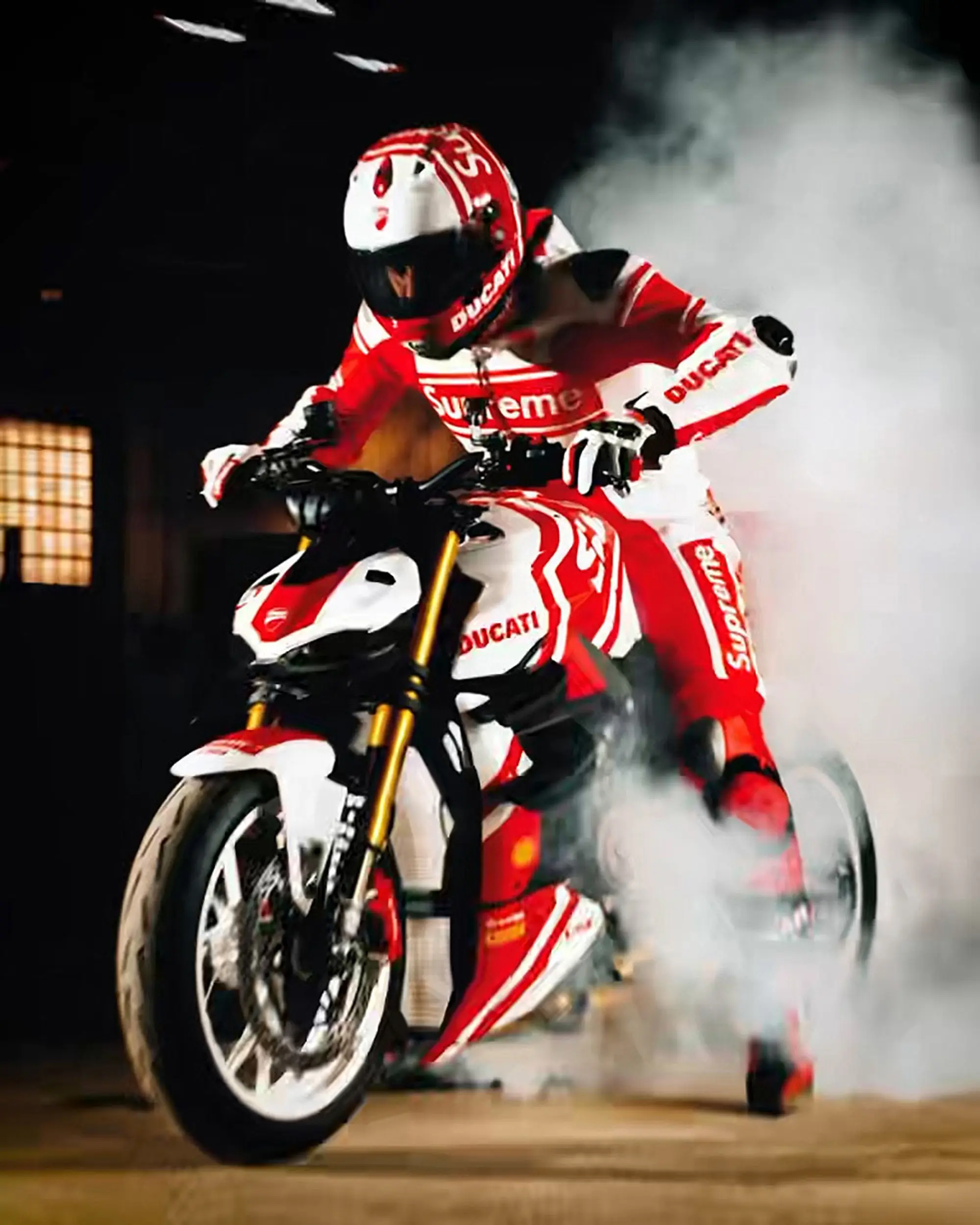 Supreme®/Ducati® Streetfighter V4 S | Supreme 24ss
