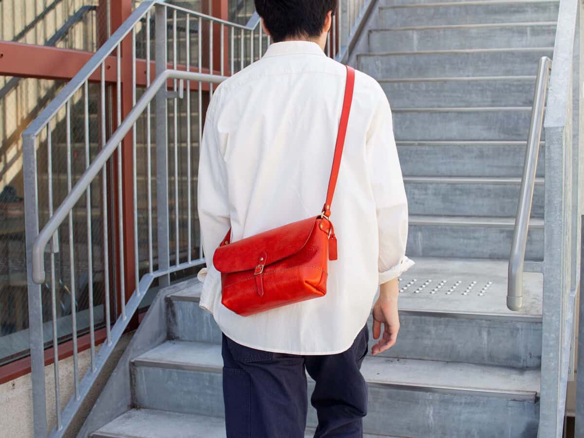 赤と青の鞄たち |analogico（アナロジコ）