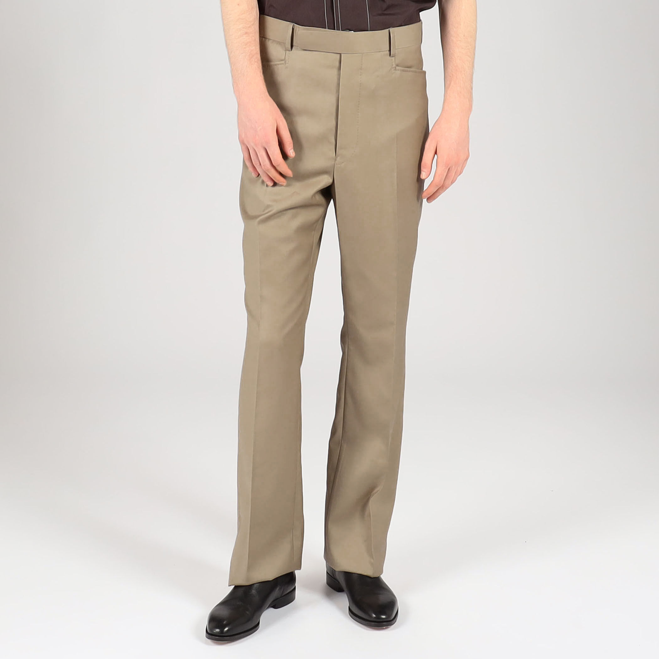 FUMIYA HIRANO CARNABY ウールフレアトラウザーズ｜トゥモローランド