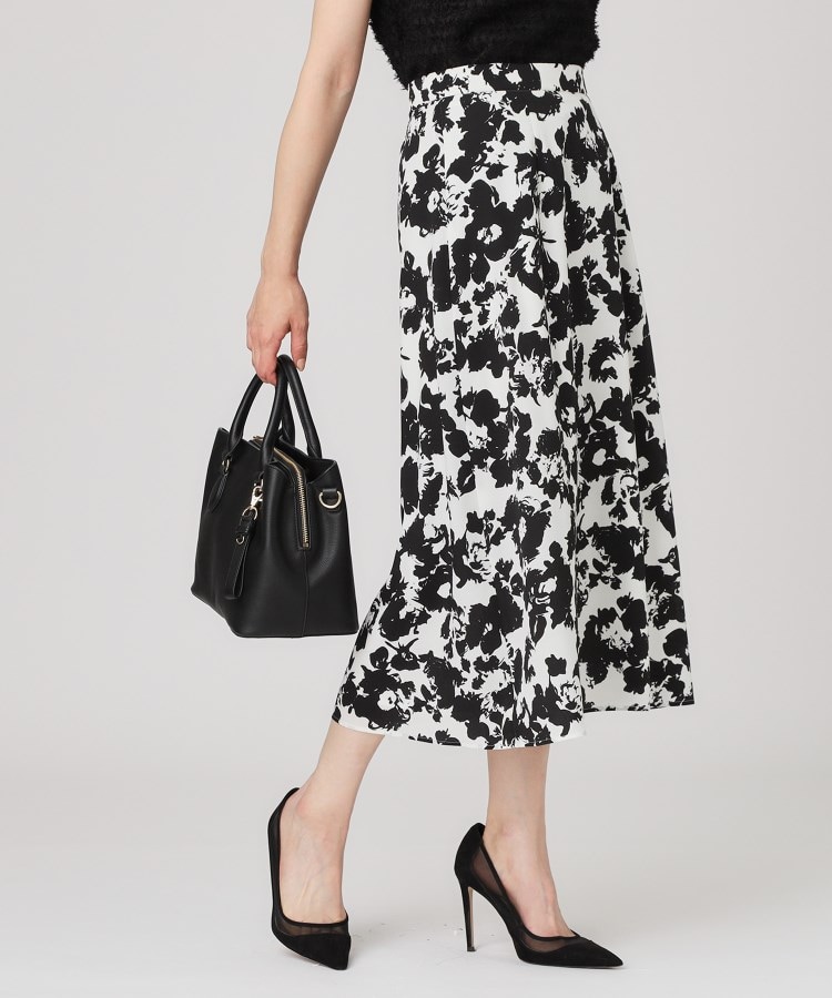 手洗い可／日本製】花柄フレアスカート（ミモレスカート） | COUP DE