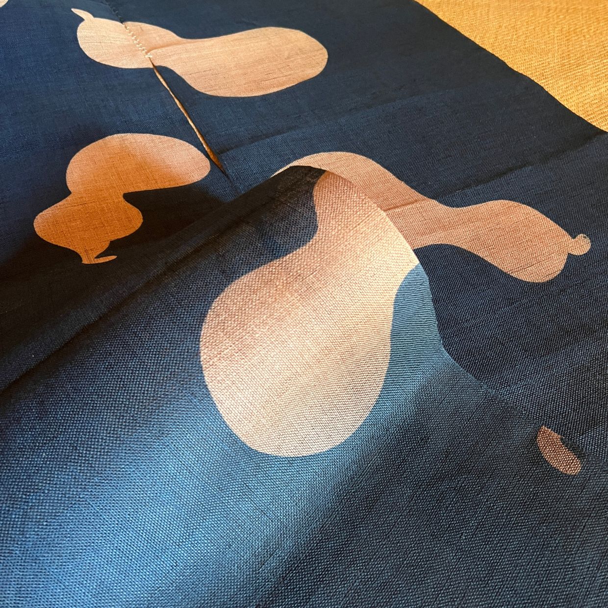 麻と柿渋染め・草木染めのみつる工芸 / 本麻暖簾（のれん）【六瓢箪