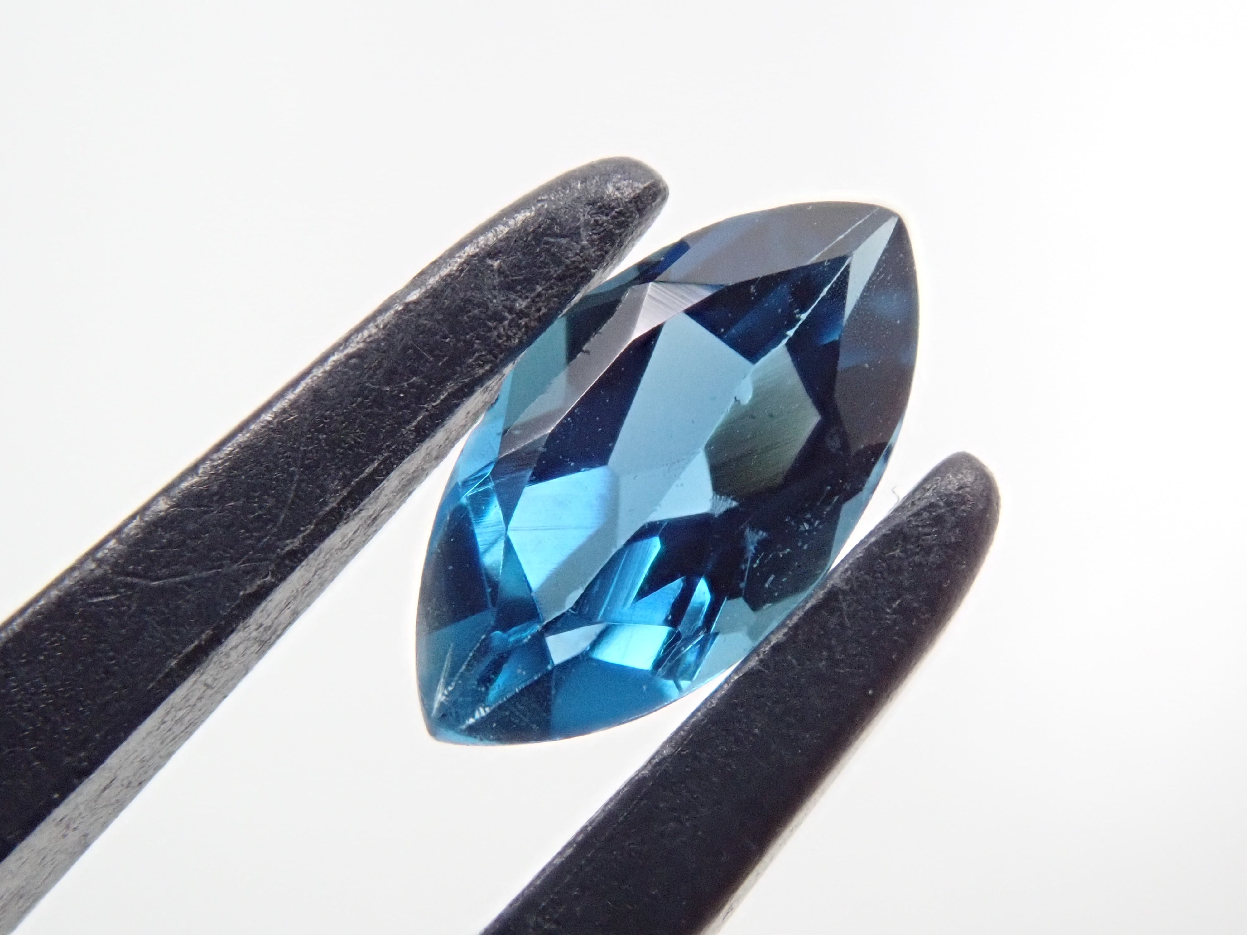 インディゴライトトルマリン 0.260ctルースのネット通販。宝石ルース