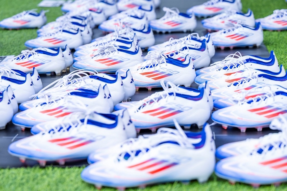 伝説のスパイク『F50（エフゴジュウ）』が20周年で復活！トライアル