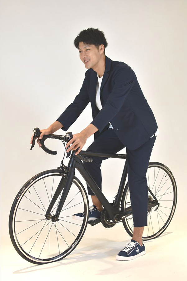 カジュアルスーツ スマートで動きやすいグランデイズ| ルコック