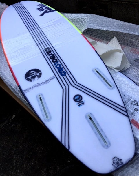 JOISTIK、カーボロード新マテリアルテスト！ | HRS SURF SHOP