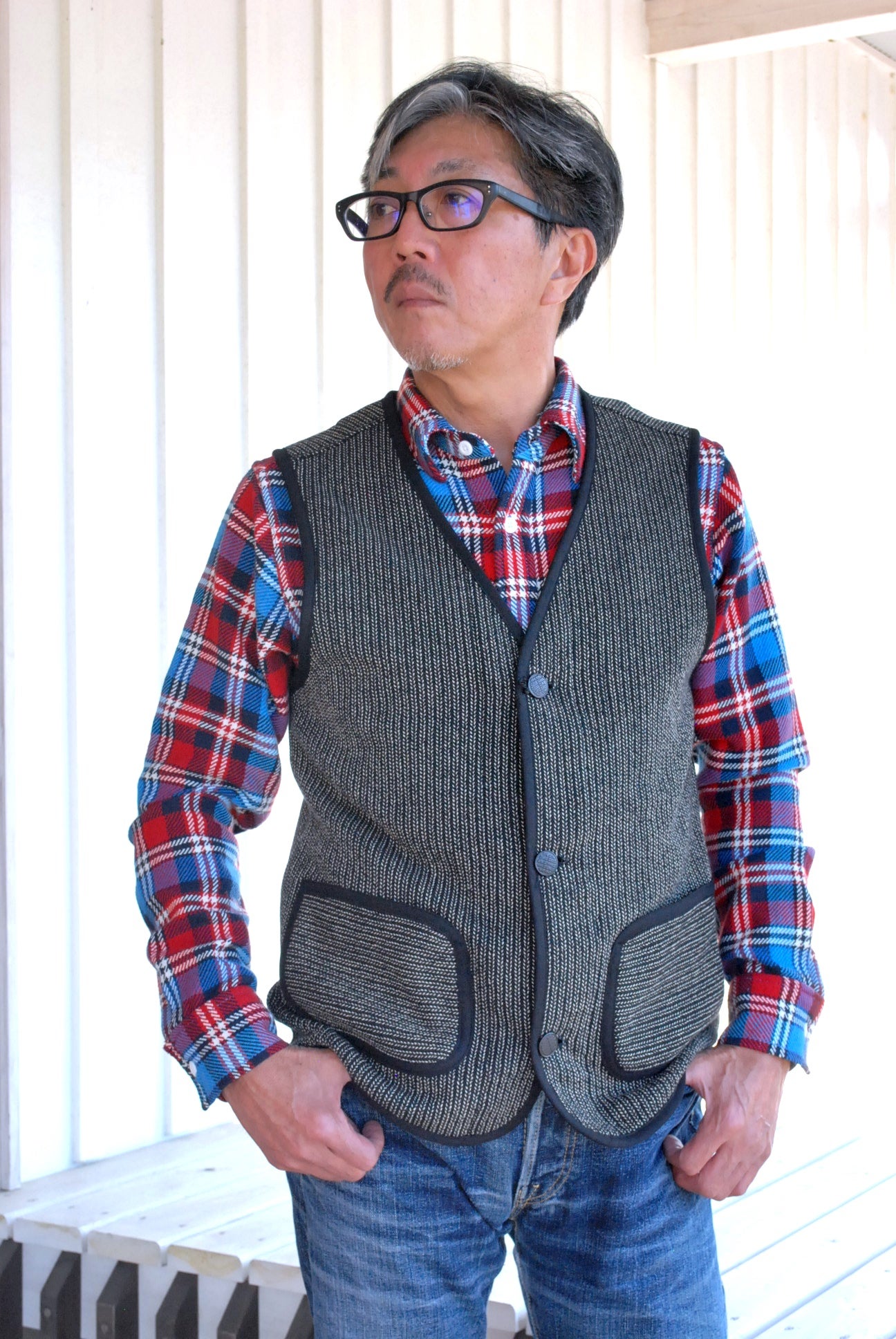 粋な男はベストを着こなす！ バーンズ BARNS ビーチクロスベスト