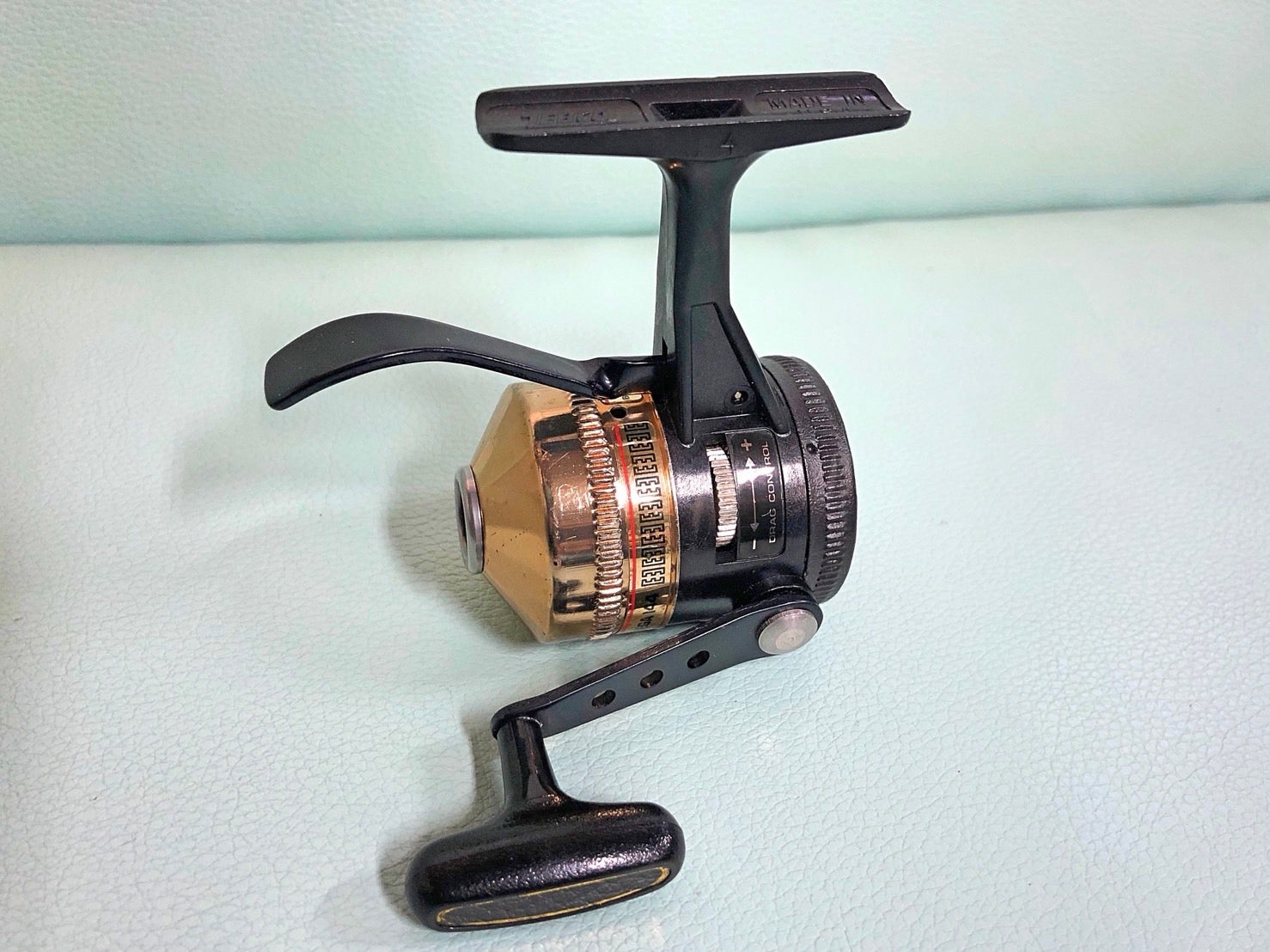 ゼブコ オメガ 144XL リール 希少 レア オールド ビンテージ