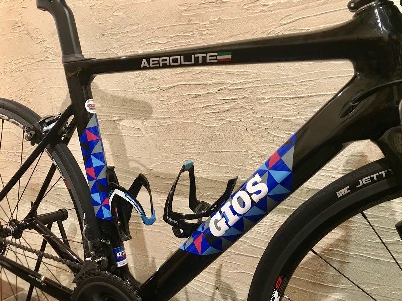 USED】GIOS AERO LITE(50)完成車70周年記念モザイクカラー入荷しました