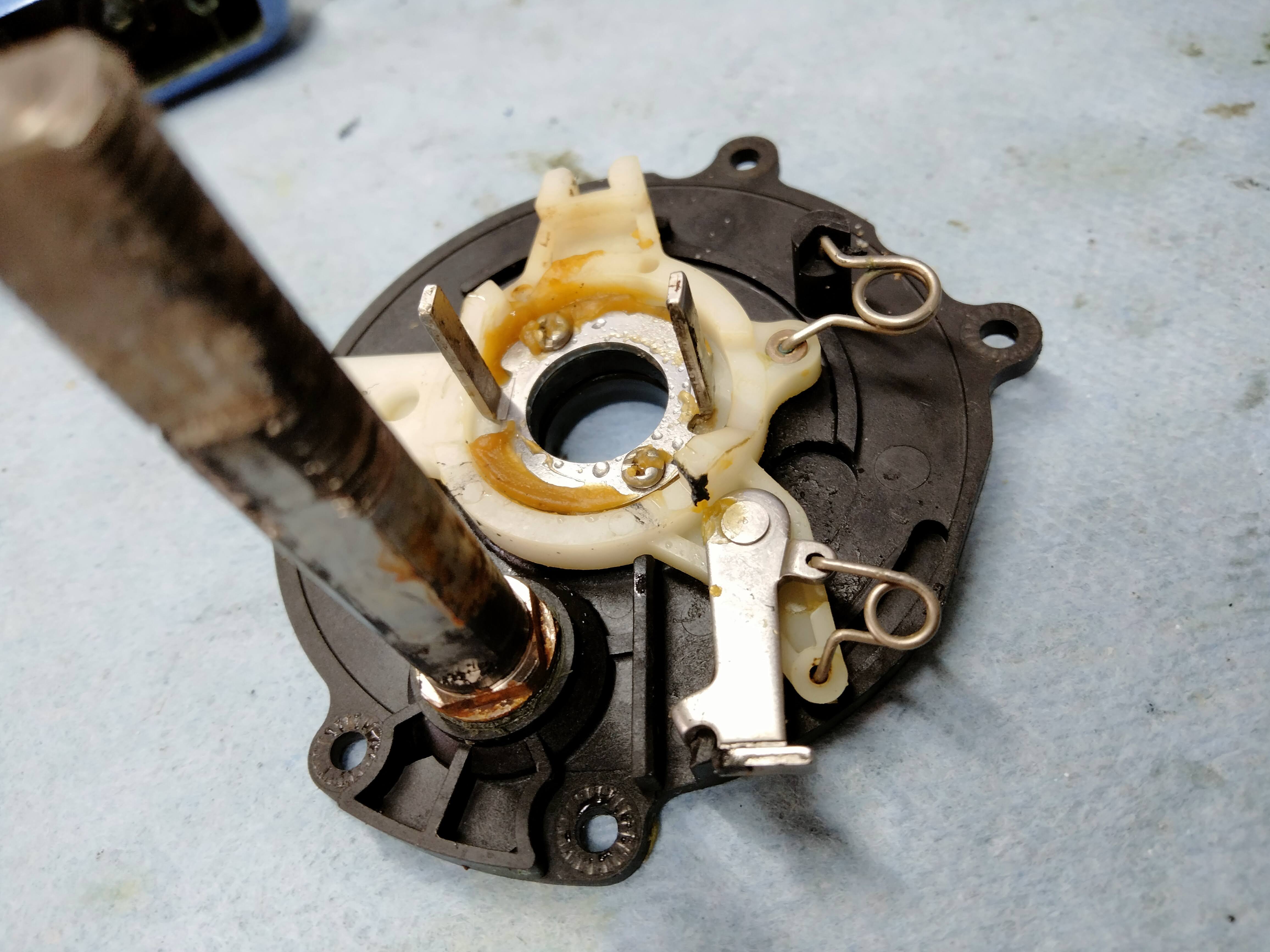 04電動丸3000H整備その① | reelmaintenance-higarageのブログ