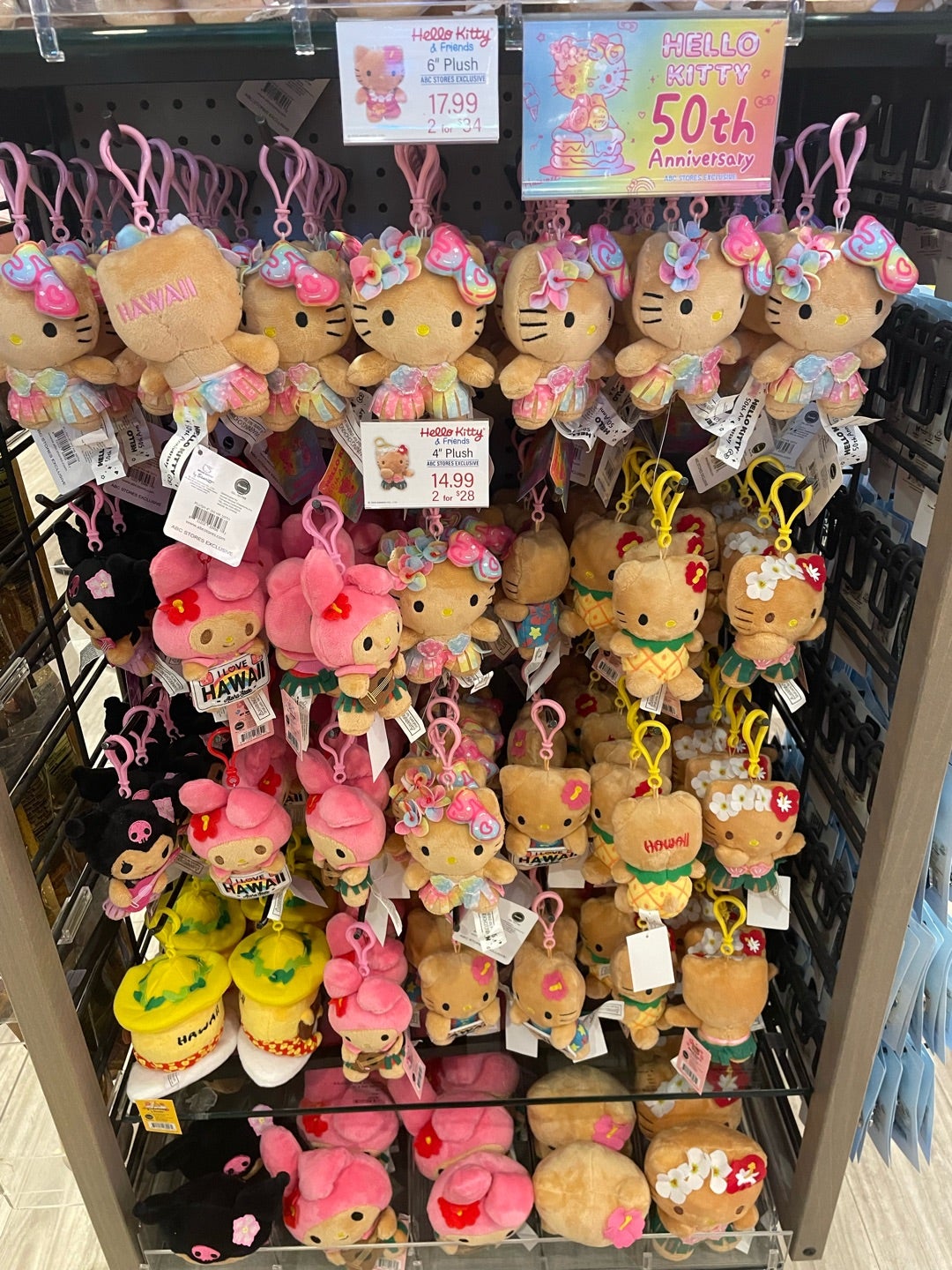 ABCストアでハローキティちゃん | ハワイライフ♡人生後半でハワイ移住