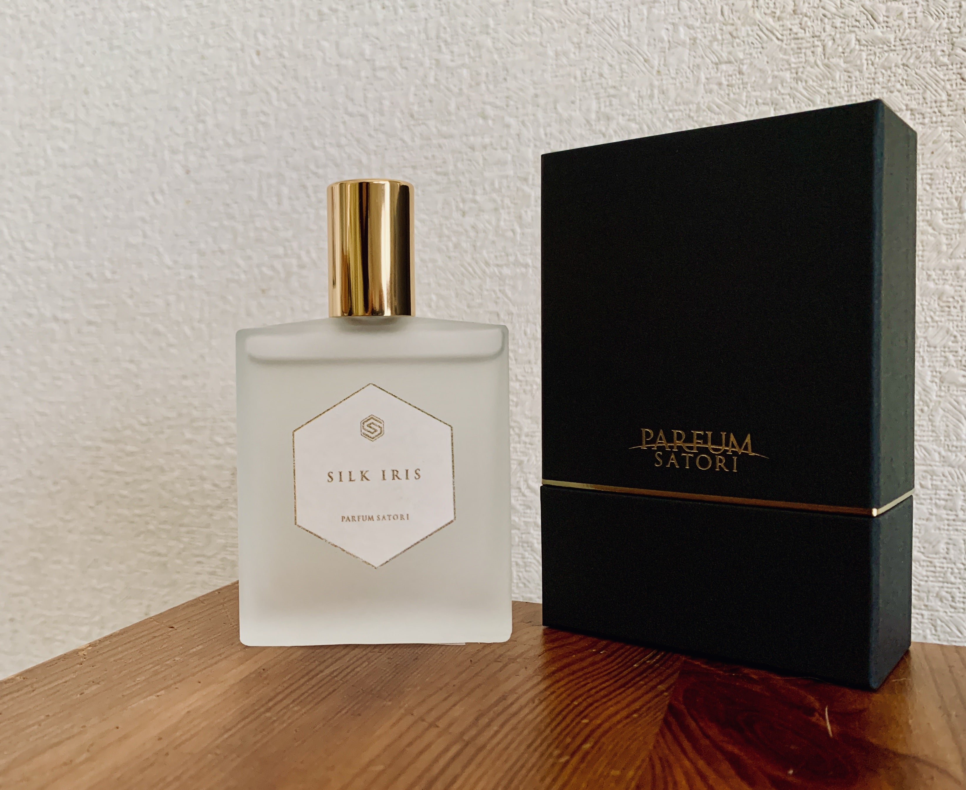 月の光の粒をまとう／シルクイリス | 香水沼にハマった女／香水