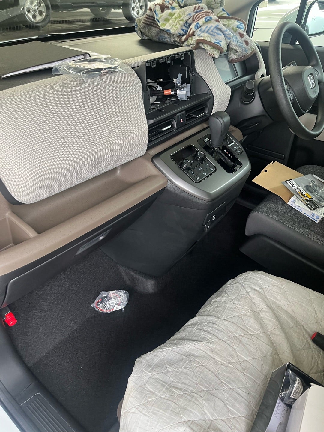 新型フリード GT系 ナビ、ドラレコ 、ETC取付 | トータルリペア オート