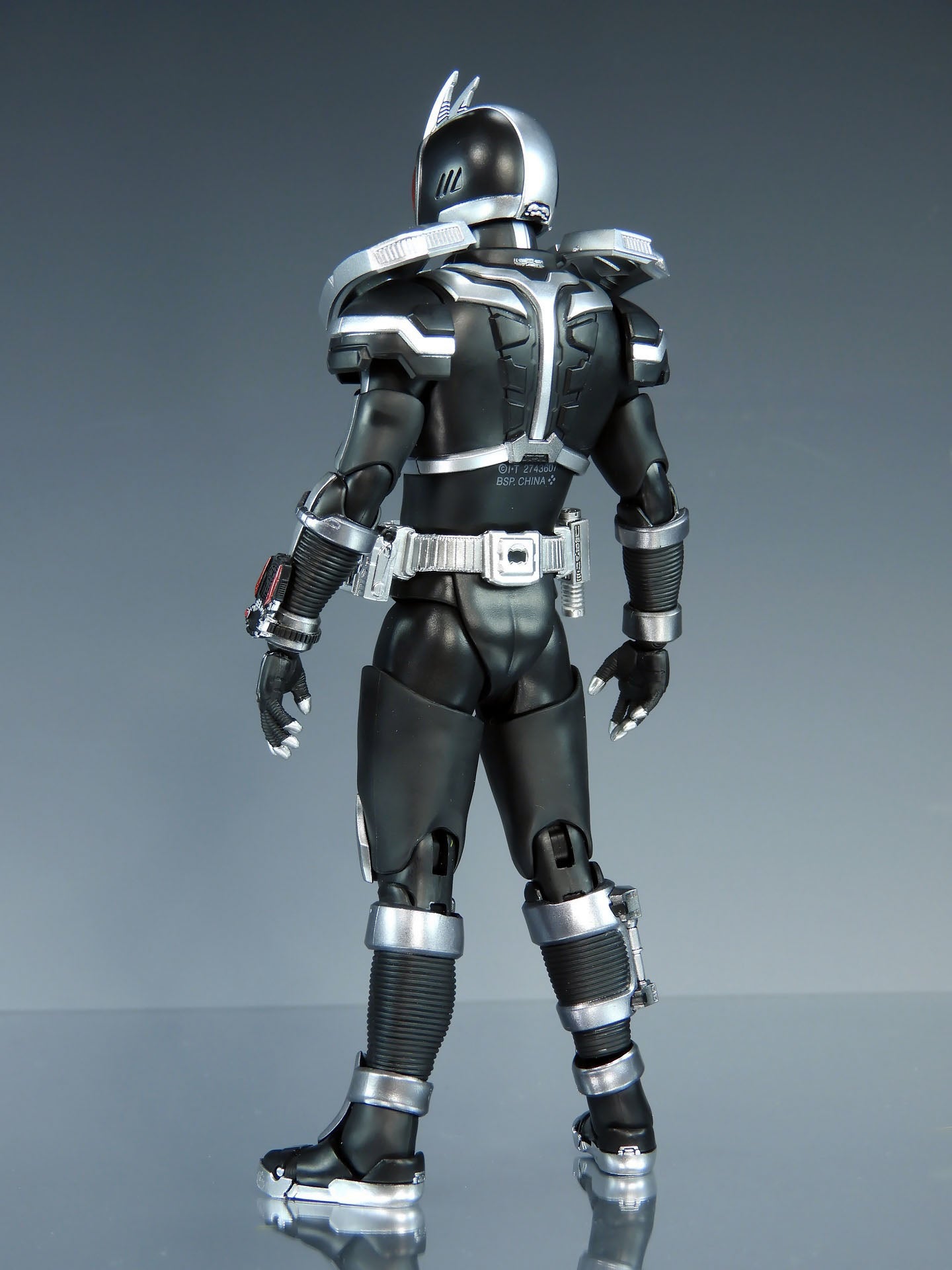 S.H.Figuarts(真骨彫製法) 仮面ライダーファイズ アクセルフォーム