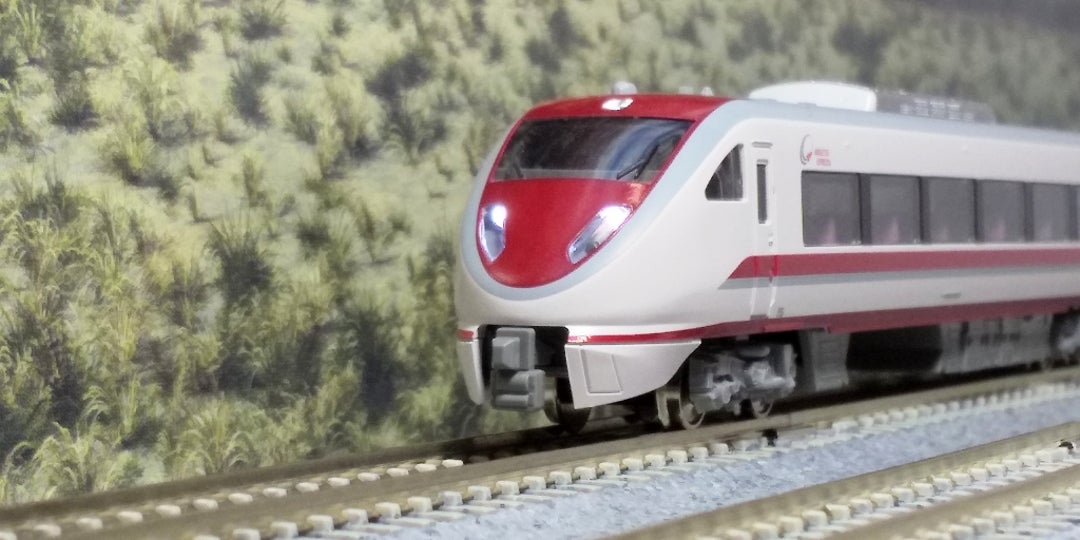 KATO 北越急行683系8000番台SRE9両セット 入線‼️ (品番10-810)その➀