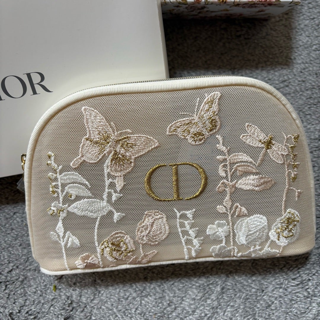 DIOR⭐︎マザーズデイ オリジナルポーチ 2025 | Misaのブログ