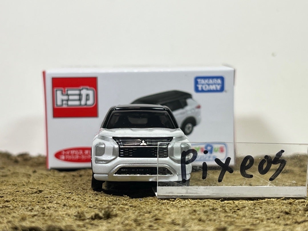 トイザらスオリジナルトミカ 三菱 アウトランダー ラリーアート
