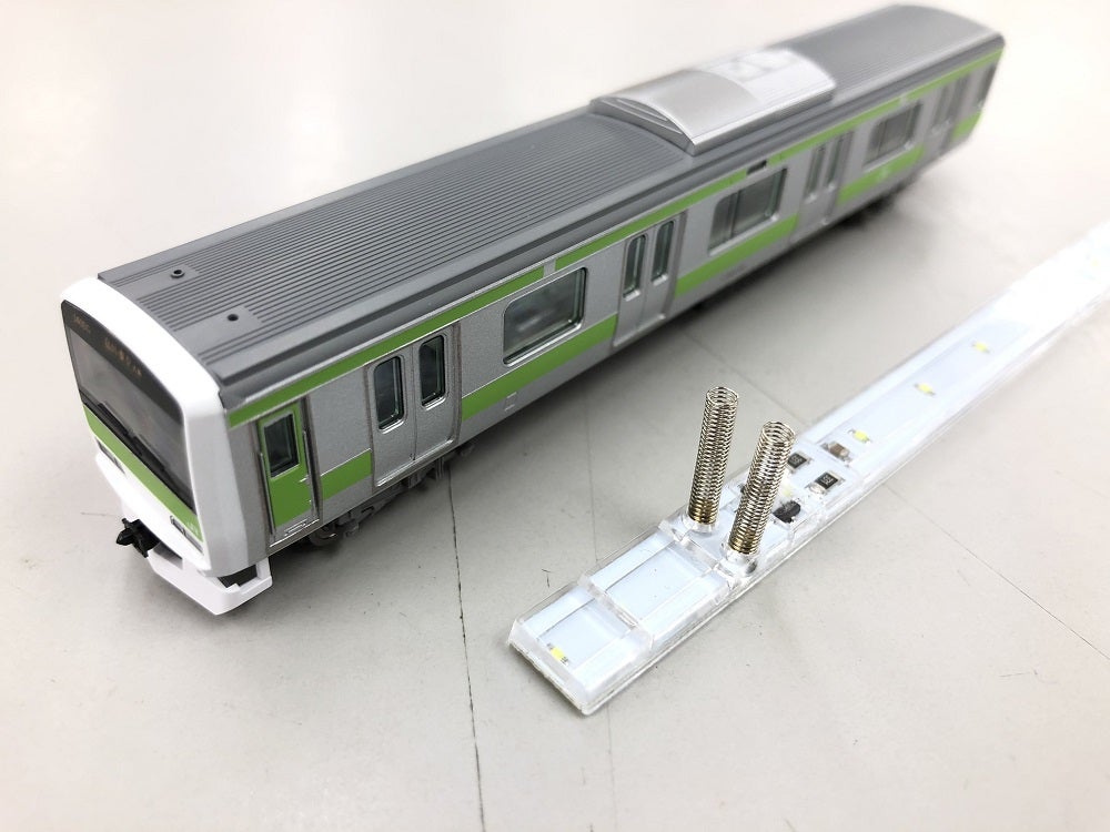 鉄道模型（Nゲージ）に室内灯入れてみよう！！（TOMIX編） | ホビー