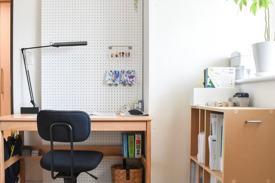 子供と暮らす】無印良品の学習机を購入！キャビネットを追加購入し