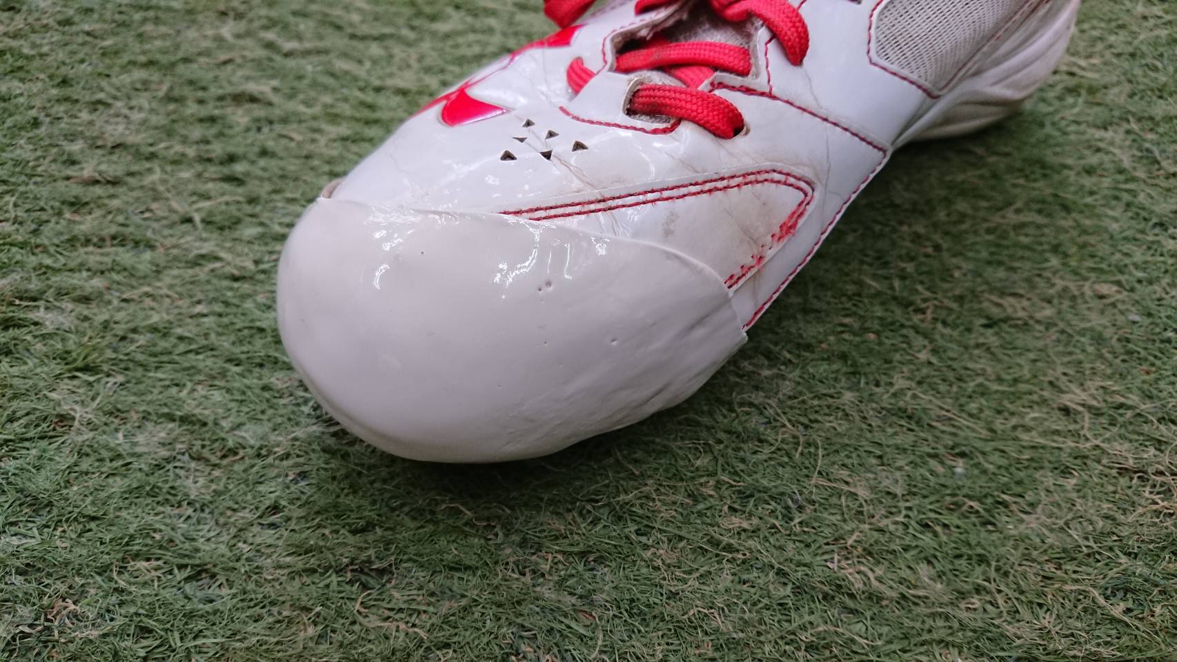 ビモロの白スパイク！ | 竹中スポーツ スタッフブログ⚾️