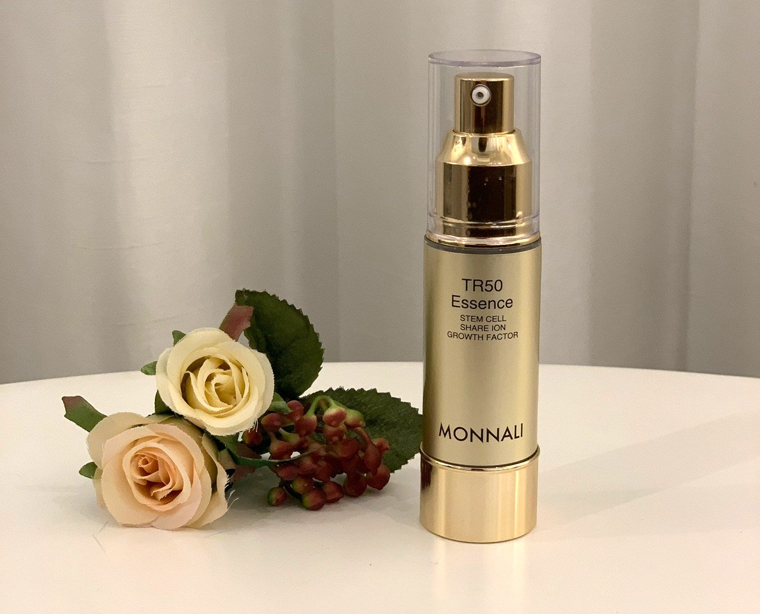 細胞の若返り成分配合！肌力UPの美容液・モナリのTR50エッセンス