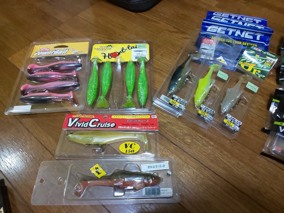 ルアー断捨離まとめ売り 多数のルアー ルアーまとめ売り ルアー まとめ